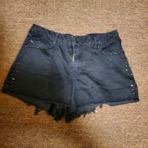 Niki manaj mid rise shorts